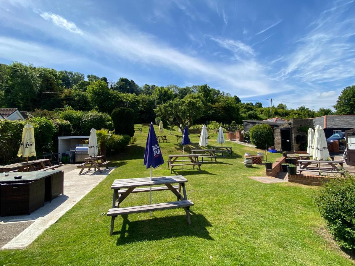 Bed and Breakfast The Lydden Bell Экстерьер фото