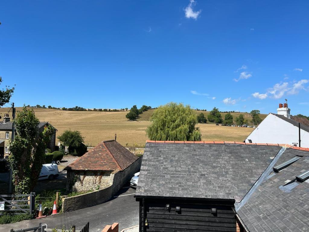 Bed and Breakfast The Lydden Bell Экстерьер фото