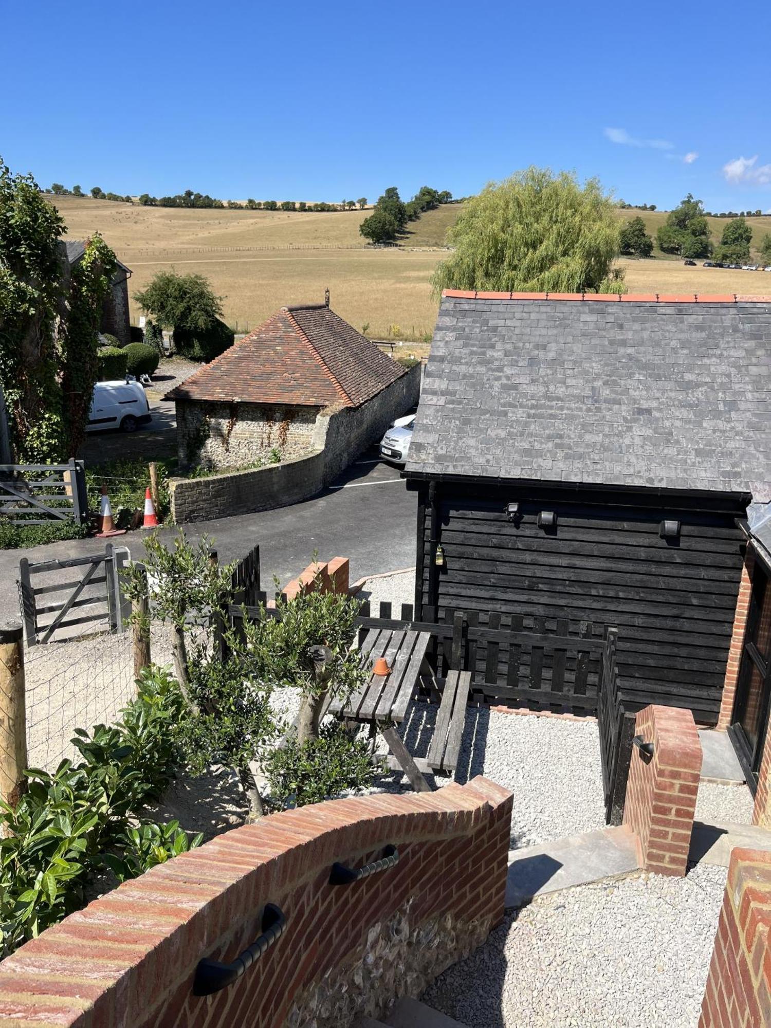 Bed and Breakfast The Lydden Bell Экстерьер фото